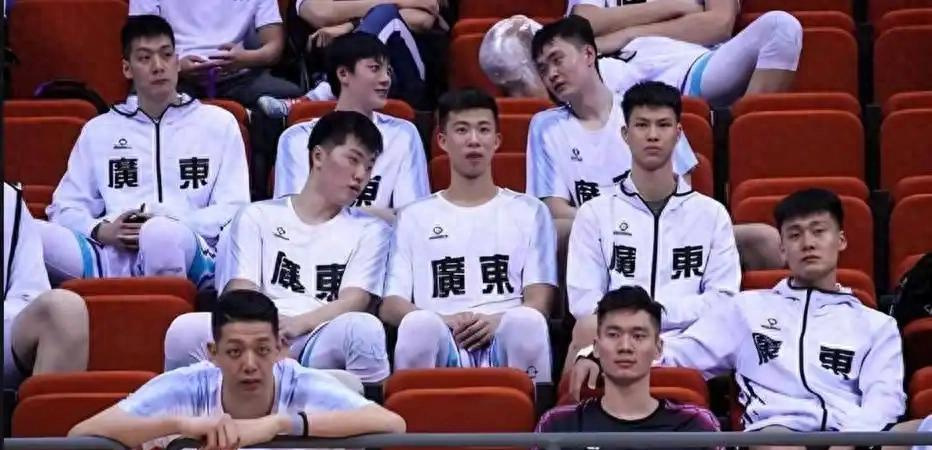 开云在线开户-CBA季后赛爆冷!广东1-2惜败北京,无缘四强,周琦成晋级关键